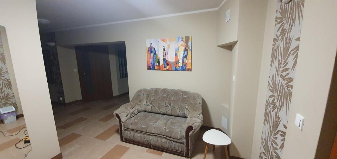 اوك Villa Eden & Restaurant المظهر الخارجي الصورة