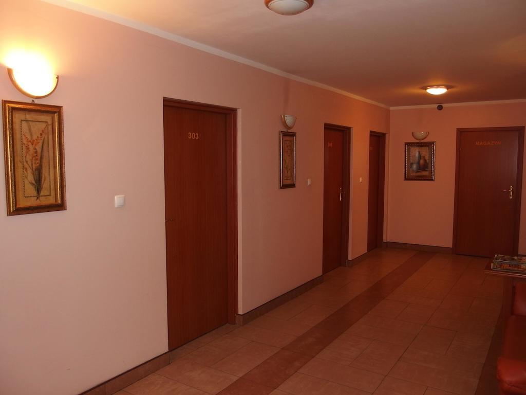 اوك Villa Eden & Restaurant المظهر الخارجي الصورة